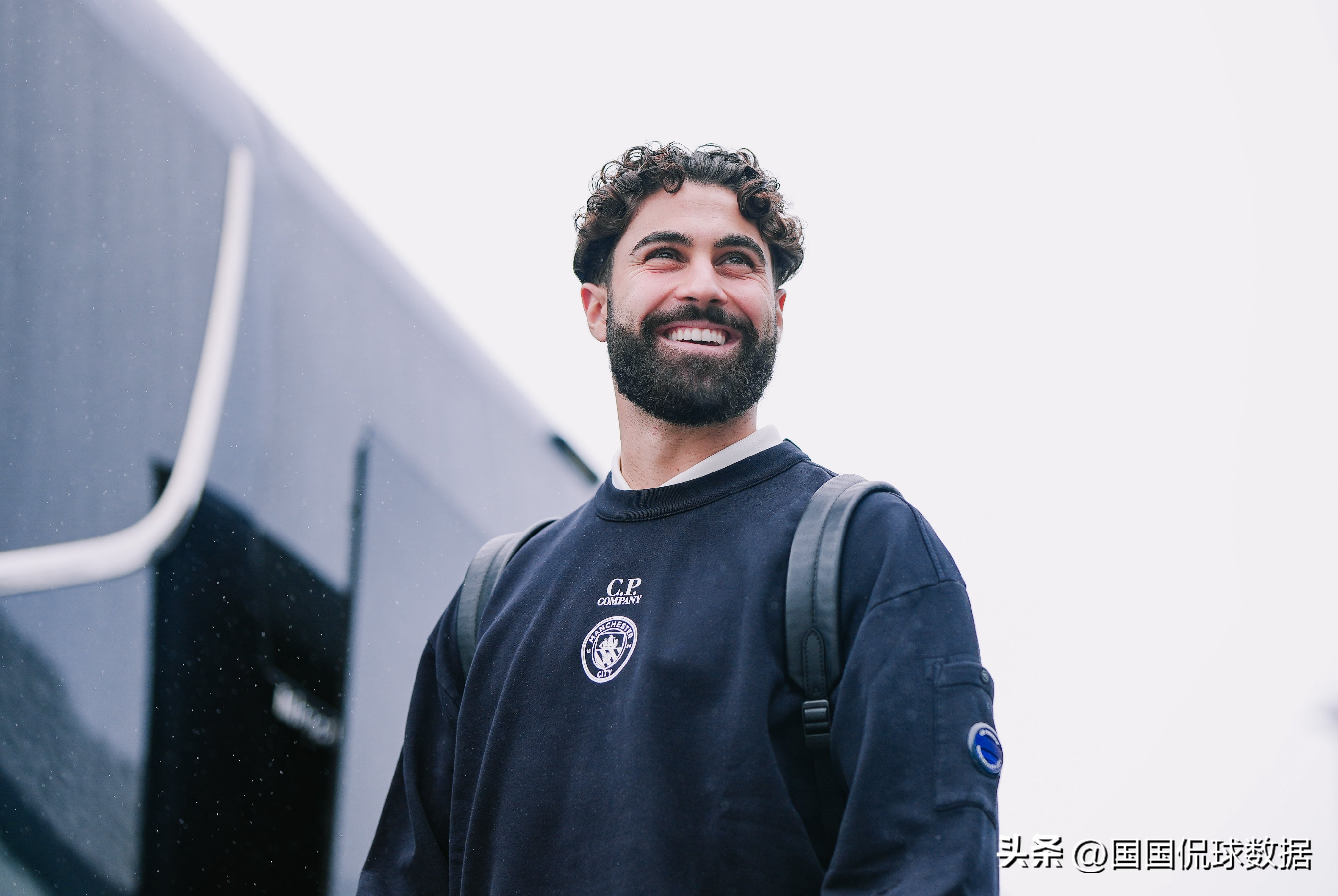 包含从赛后比利亚雷亚尔调整名单以备欧冠到达拉斯独行侠绝杀压哨备战西甲，赛前拉齐奥完成体检的词条